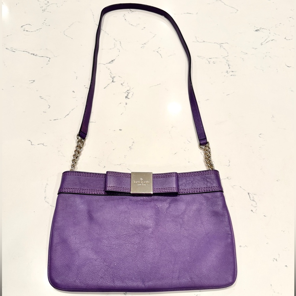 Kate Spade Vintage Purple Leather Crossbody Bag with Bow, Gold Chain and Logo - Picture 2 of 14